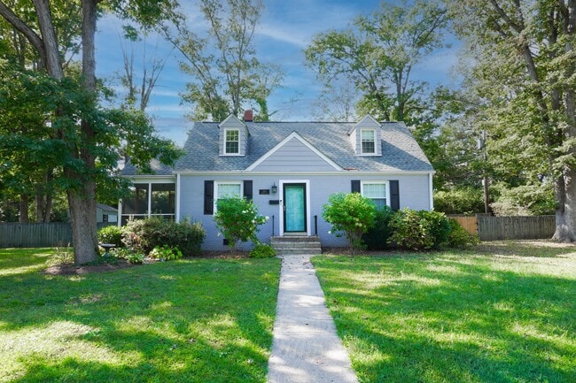 Building Photo - 1004 Baywood Ct