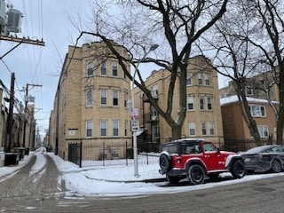 Building Photo - 6341 N Washtenaw Ave Unit GW