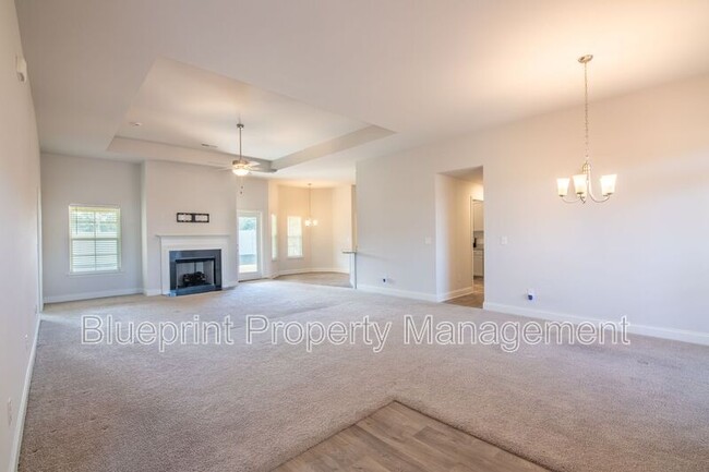 Photo - 281 Union Dr