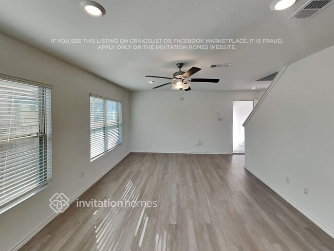 Photo - 18739 Faustina Way