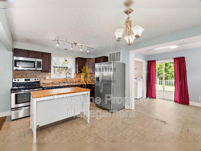 Photo - 5324 Ashby St