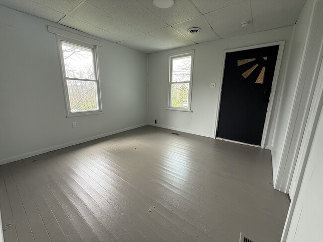 Photo - 2487 Walnut St