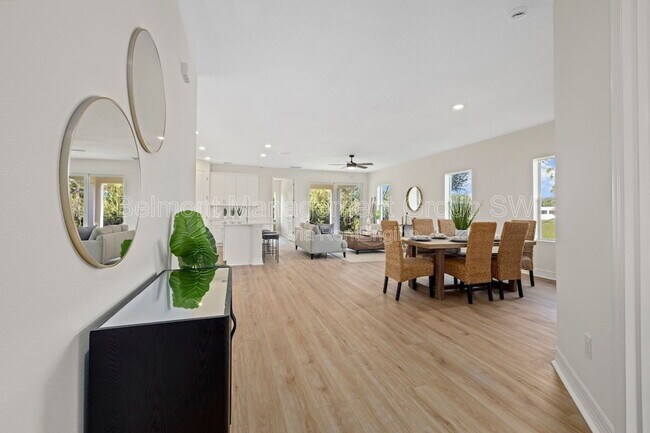 1486 Ardisia St