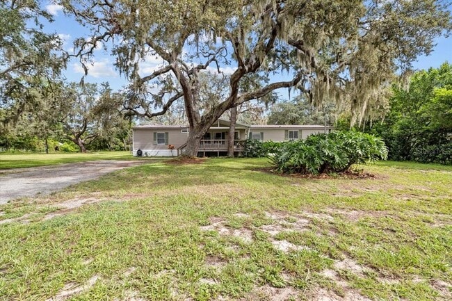 Building Photo - 13920 Hillcrest Dr Rental