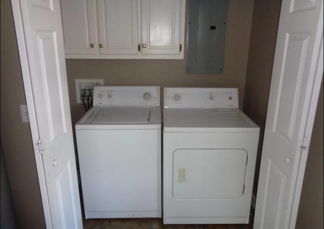 Photo - 3 Bed/ 3 Bath located just off South Lamar...