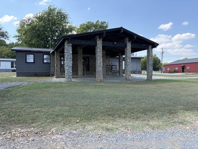 Building Photo - 17822 S Bryant Rd