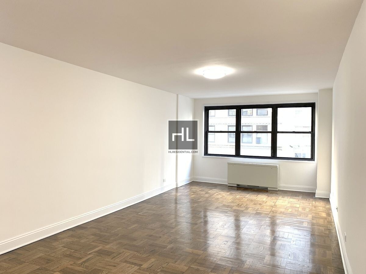 5 AVENUE - 5 AVENUE Apartment Unit 7H