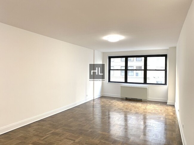 Building Photo - 5 AVENUE Unit 12L Rental