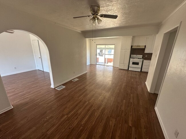 Photo - 1103 S 15th St