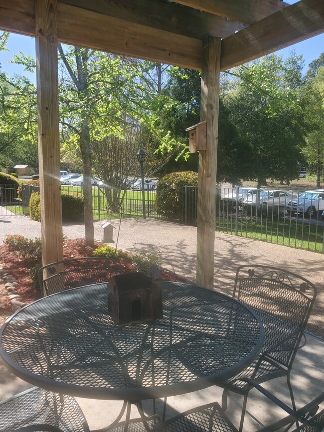 Forest Royale Apartments
