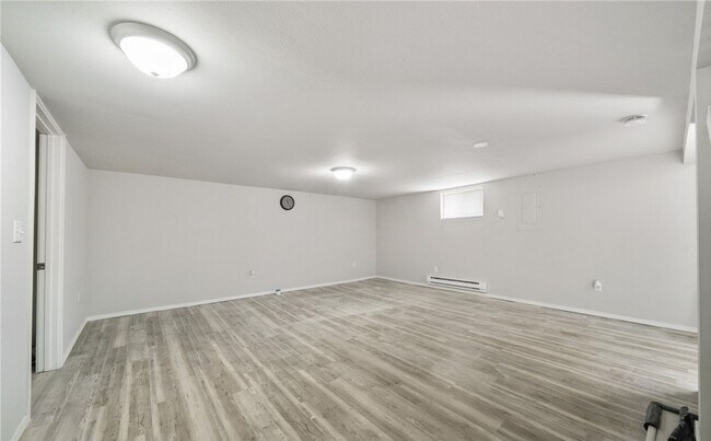 Photo - 112 E 40th St