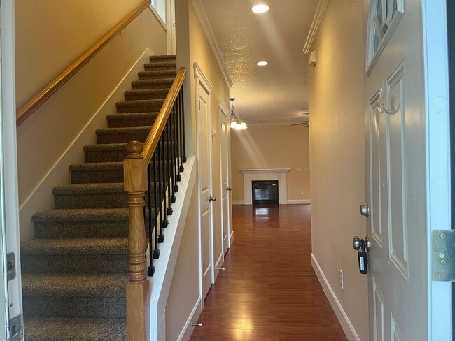 Photo - 1242 SE Roberts Ave