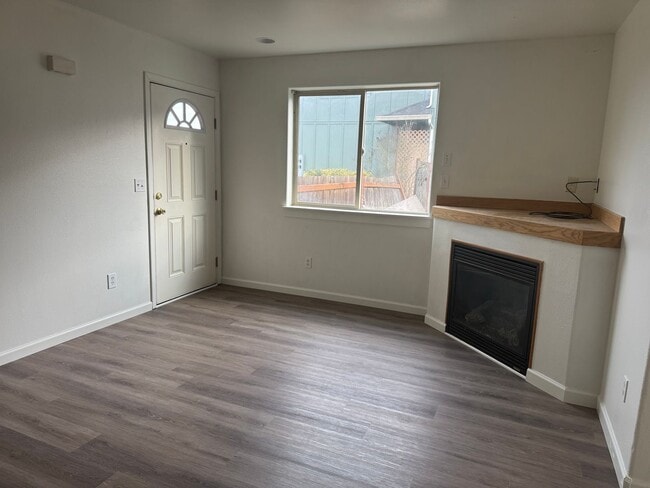 Photo - 2430-2438 E Whiteaker Unit 2430 E Whiteaker