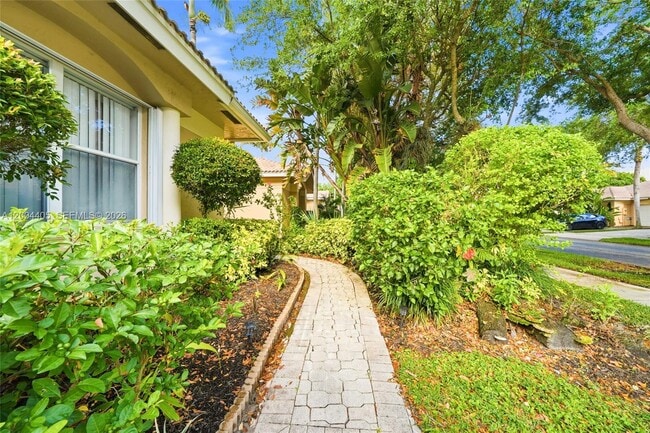 Photo - 2513 Coral Trace Pl