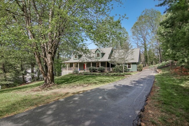 Photo - 11 Timothy Ln