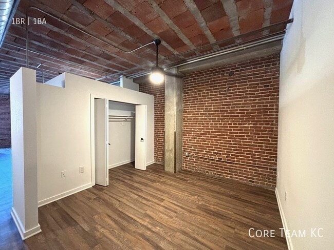 204 Walnut St Unit 502