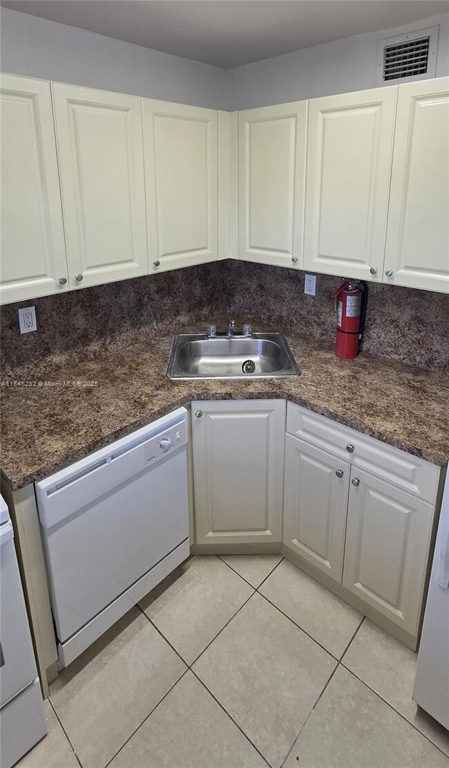 Photo - 10820 SW 200th Dr Unit 162