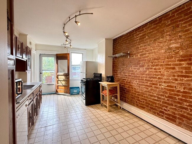 Photo - 20 Mead St Unit 3
