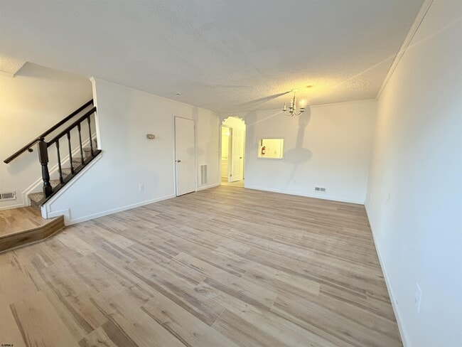 Photo - 53 Greenwich Dr Unit 1703