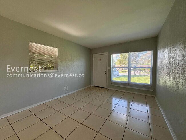 Photo - 116 Hope Cir