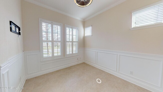 Photo - 203 Southern Oak Dr