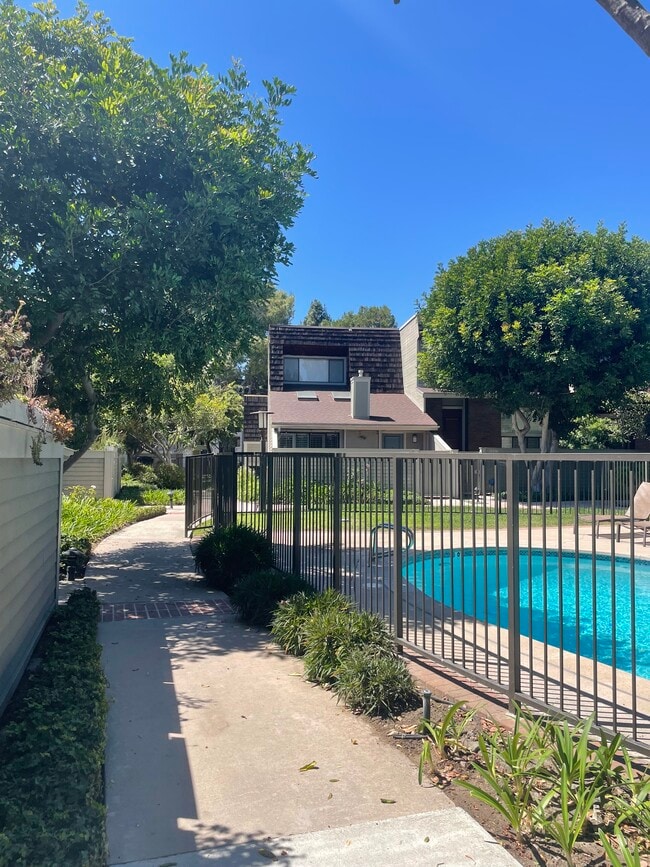 Photo - 13360 Maxella Ave