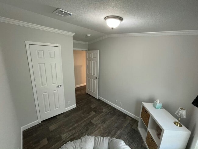 Photo - 311 Lighthouse Way