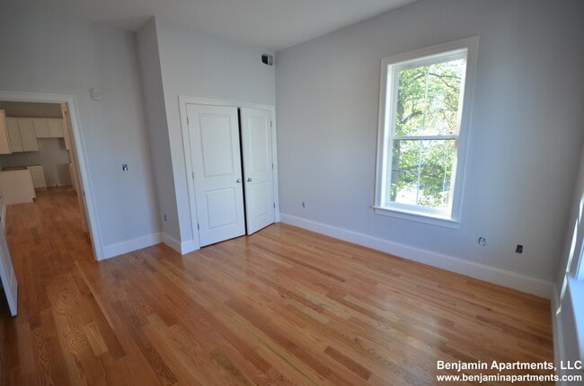 Photo - 18 Murdock St Unit 8