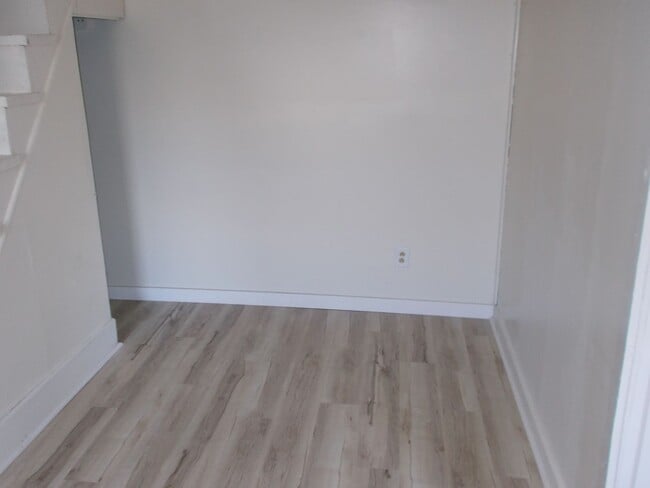 Photo - Spacious 1-Bedroom, 1-Bath Unit – 1,000 Sq...