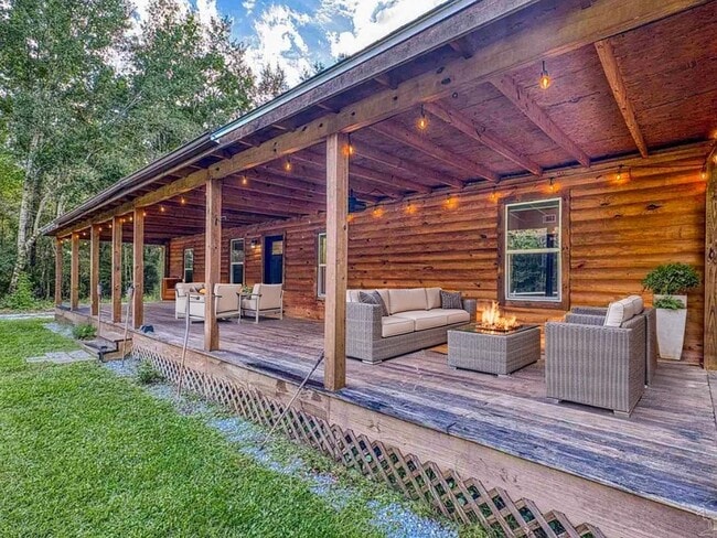 Building Photo - 2989 N 5th Ave