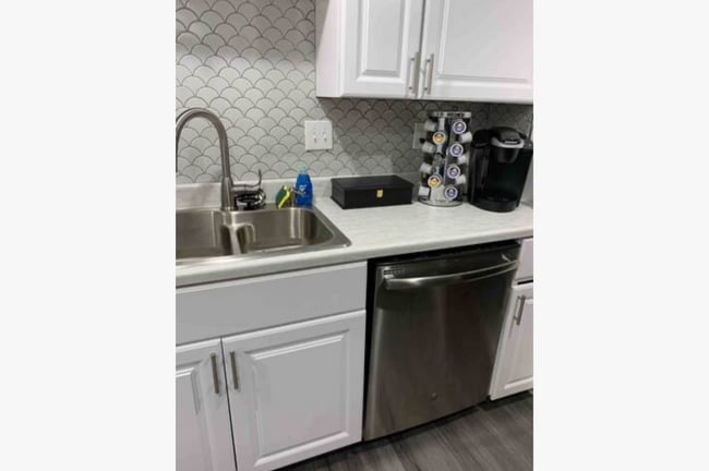 Photo - 3834 Kensingwood Trce