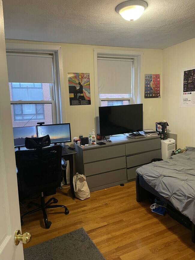 Photo - 151 Endicott St Unidad 10