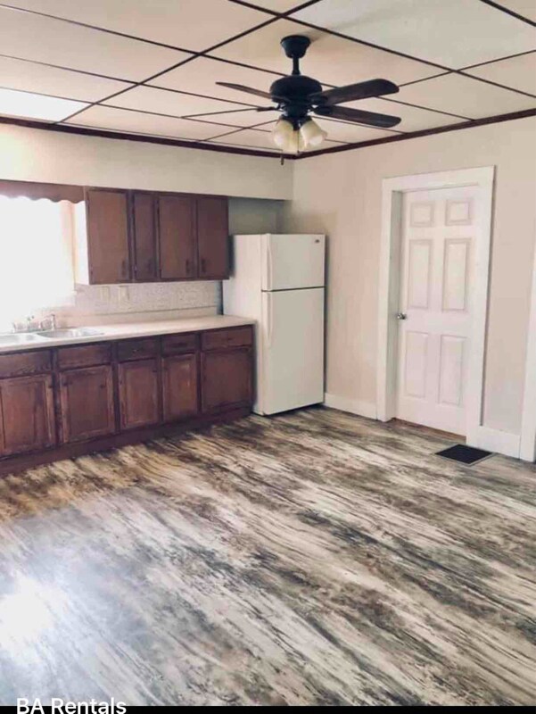 Photo - 231 S Pearl St