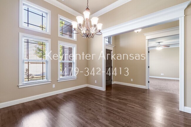 Photo - Beautiful Luxury Home!