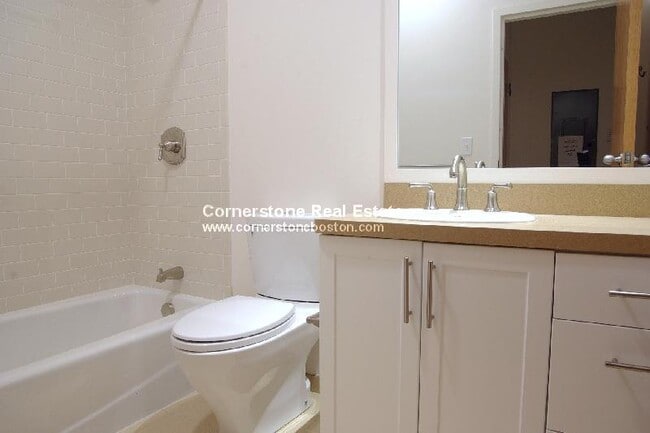 411 Washington St Unit 401