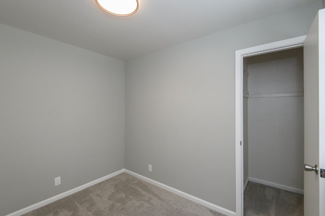 Photo - 424 S 66th St