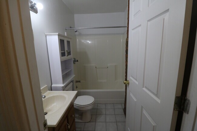 Photo - 115 Calhoun St Unit 2