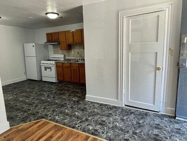 Photo - 2500 N Sawyer Ave Unidad #1R