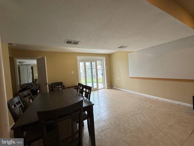Photo - 14696 Stratford Dr