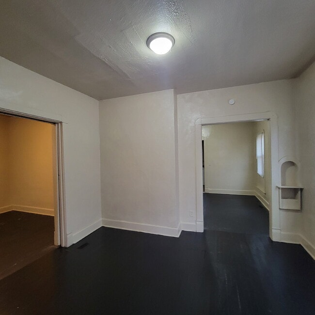 Photo - Quick Commute Downtown!