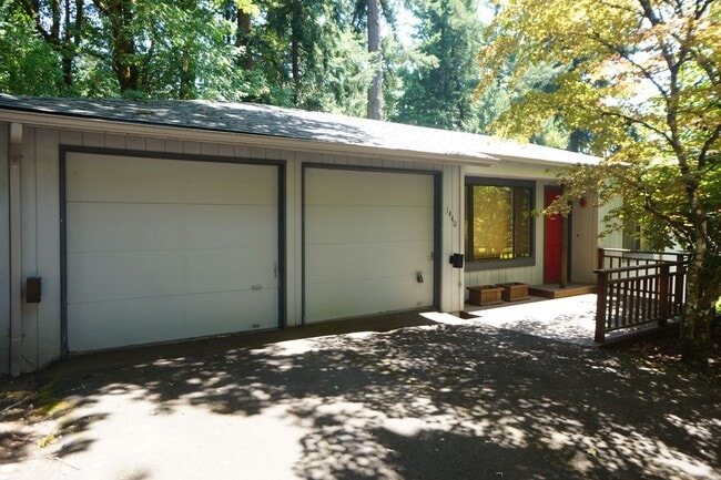 Building Photo - SW Portland 2 bedroom house for rent