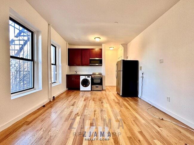 Building Photo - Degraw Street Rental