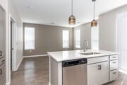 2BR, 2BA - 1056SF