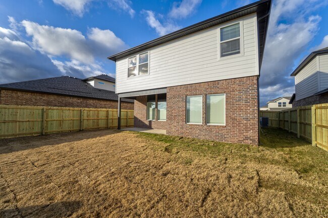 Photo - 139 S Maroon Ave