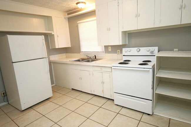 Photo - 1807 Charlton St House