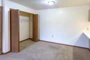 2 BR, 1 BA - 950 SF