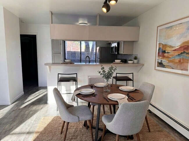 Photo - 3575-3528 28th St