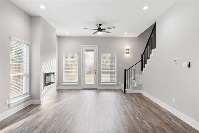 Photo - 2811 Harston St