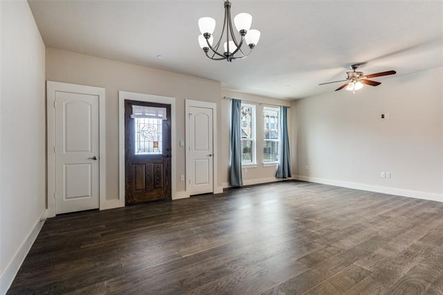 Photo - 223 Belleville Dr