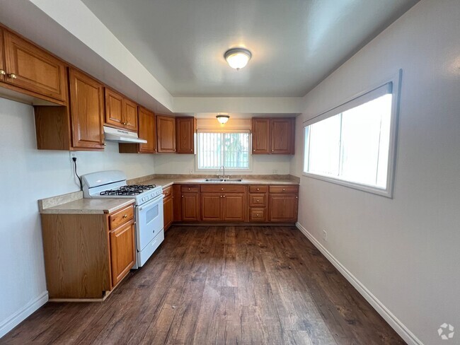 Building Photo - JACALENE1841 Unit D Rental